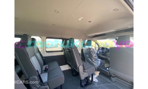 Buy Import Toyota Hiace White Car in Import - Dubai in Bandundu Buy Import Toyota Hiace White Car in Import - Dubai in Bandundu