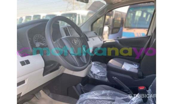 Buy Import Toyota Hiace White Car in Import - Dubai in Bandundu Buy Import Toyota Hiace White Car in Import - Dubai in Bandundu