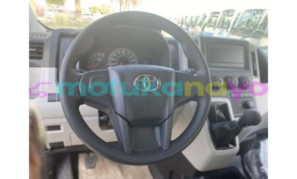 Buy Import Toyota Hiace White Car in Import - Dubai in Bandundu Buy Import Toyota Hiace White Car in Import - Dubai in Bandundu