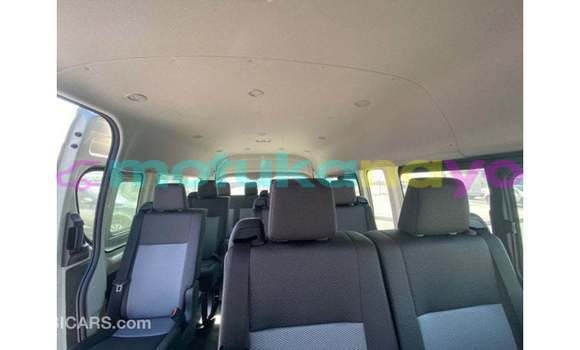 Buy Import Toyota Hiace White Car in Import - Dubai in Bandundu Buy Import Toyota Hiace White Car in Import - Dubai in Bandundu