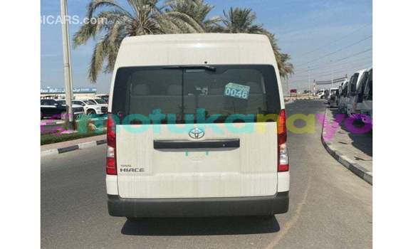 Buy Import Toyota Hiace White Car in Import - Dubai in Bandundu Buy Import Toyota Hiace White Car in Import - Dubai in Bandundu