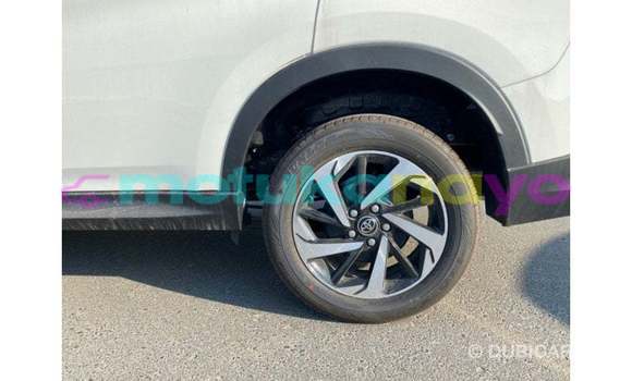 Buy Import Toyota Rush White Car in Import - Dubai in Bandundu Buy Import Toyota Rush White Car in Import - Dubai in Bandundu