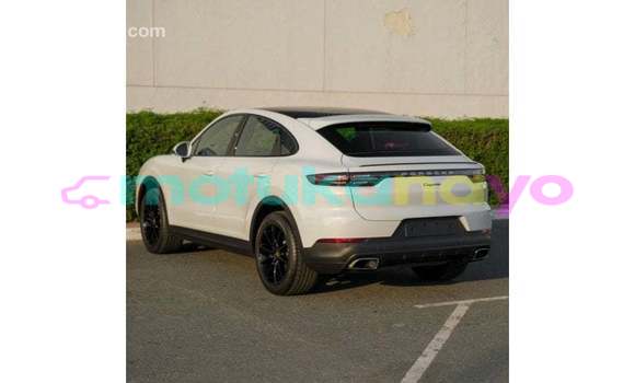 Acheter Import Voiture Porsche Cayenne Blanc à Import - Dubai, Bandundu Acheter Import Voiture Porsche Cayenne Blanc à Import - Dubai, Bandundu