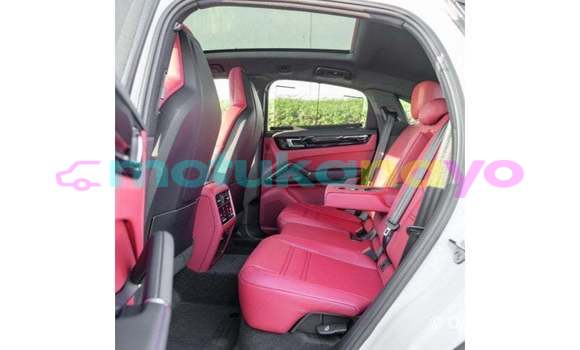 Acheter Import Voiture Porsche Cayenne Blanc à Import - Dubai, Bandundu Acheter Import Voiture Porsche Cayenne Blanc à Import - Dubai, Bandundu