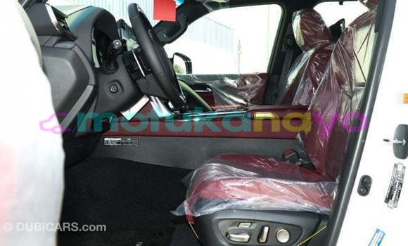 Buy Import Lexus LX White Car in Import - Dubai in Bandundu Buy Import Lexus LX White Car in Import - Dubai in Bandundu