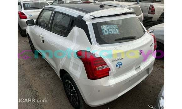 Buy Import Suzuki Swift White Car in Import - Dubai in Bandundu Buy Import Suzuki Swift White Car in Import - Dubai in Bandundu