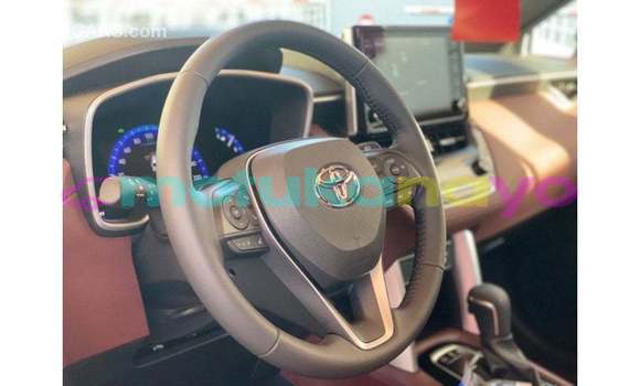 Buy Import Toyota Corolla White Car in Import - Dubai in Bandundu Buy Import Toyota Corolla White Car in Import - Dubai in Bandundu