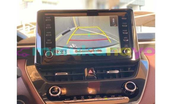 Buy Import Toyota Corolla White Car in Import - Dubai in Bandundu Buy Import Toyota Corolla White Car in Import - Dubai in Bandundu