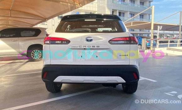 Buy Import Toyota Corolla White Car in Import - Dubai in Bandundu Buy Import Toyota Corolla White Car in Import - Dubai in Bandundu