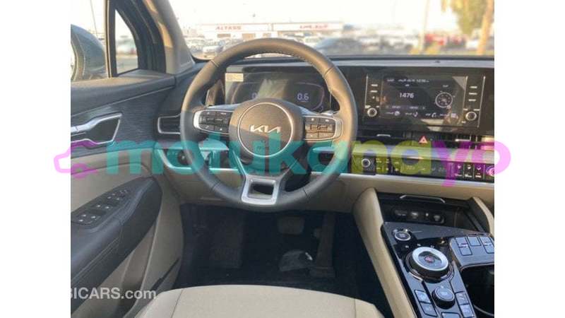 Big with watermark kia sportage bandundu import dubai 4675