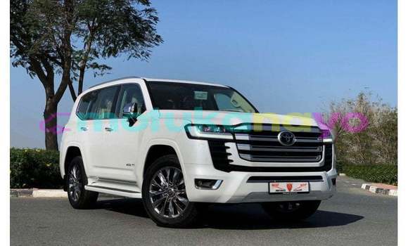 Acheter Import Voiture Toyota Land Cruiser Blanc à Import - Dubai, Bandundu Acheter Import Voiture Toyota Land Cruiser Blanc à Import - Dubai, Bandundu