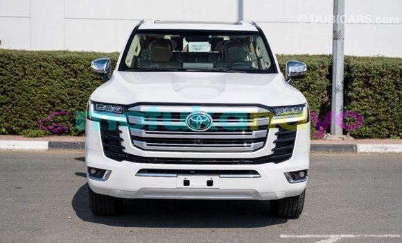 Acheter Import Voiture Toyota Land Cruiser Blanc à Import - Dubai, Bandundu Acheter Import Voiture Toyota Land Cruiser Blanc à Import - Dubai, Bandundu