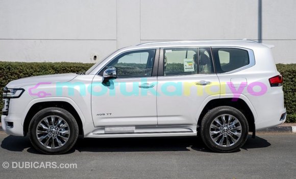 Acheter Import Voiture Toyota Land Cruiser Blanc à Import - Dubai, Bandundu Acheter Import Voiture Toyota Land Cruiser Blanc à Import - Dubai, Bandundu