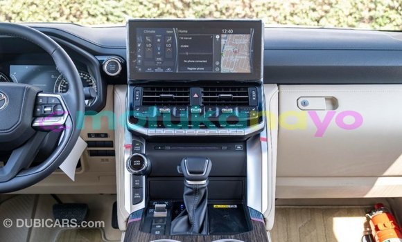 Acheter Import Voiture Toyota Land Cruiser Blanc à Import - Dubai, Bandundu Acheter Import Voiture Toyota Land Cruiser Blanc à Import - Dubai, Bandundu