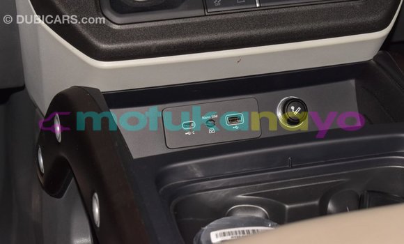 Buy Import Land Rover Defender Green Car in Import - Dubai in Bandundu Buy Import Land Rover Defender Green Car in Import - Dubai in Bandundu