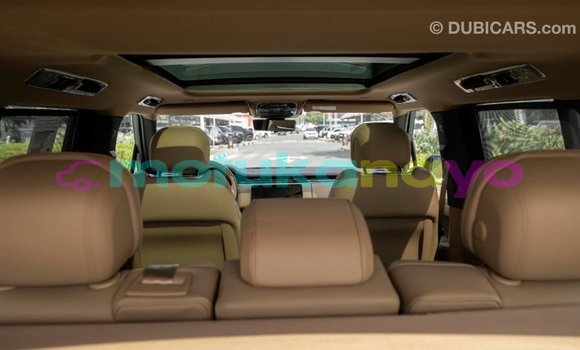 Acheter Import Voiture Land Rover Range Rover Blanc à Import - Dubai, Bandundu Acheter Import Voiture Land Rover Range Rover Blanc à Import - Dubai, Bandundu
