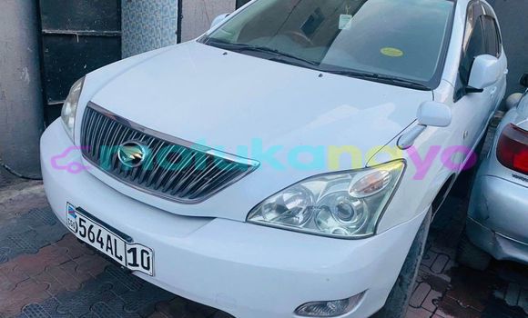 Buy Used Toyota Harrier White Car in Kinshasa in Kinshasa Buy Used Toyota Harrier White Car in Kinshasa in Kinshasa