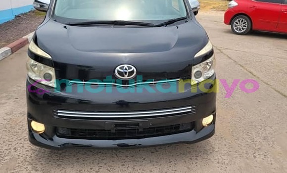Acheter Occasion Voiture Toyota Voxy Noir à Kinshasa, Kinshasa Acheter Occasion Voiture Toyota Voxy Noir à Kinshasa, Kinshasa