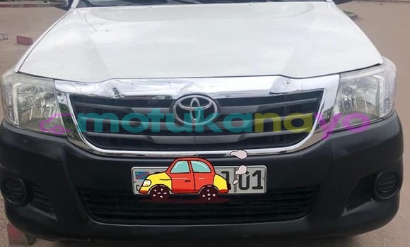 Acheter Occasion Voiture Toyota Hilux Blanc à Kinshasa, Kinshasa Acheter Occasion Voiture Toyota Hilux Blanc à Kinshasa, Kinshasa