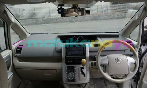 Buy Used Toyota Noah Black Car in Kinshasa in Kinshasa Buy Used Toyota Noah Black Car in Kinshasa in Kinshasa