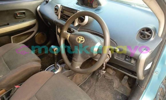 Buy Used Toyota IST Blue Car in Kinshasa in Kinshasa Buy Used Toyota IST Blue Car in Kinshasa in Kinshasa