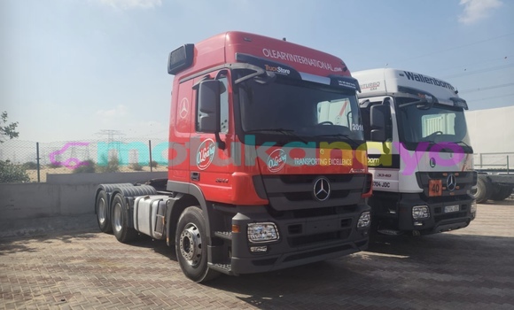 Acheter Occasion Utilitaire Mercedes‒Benz Truck Blanc à Aba, Haut-Congo Acheter Occasion Utilitaire Mercedes‒Benz Truck Blanc à Aba, Haut-Congo