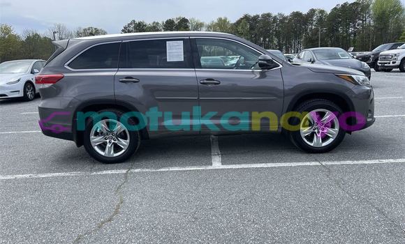 Acheter Occasion Voiture Toyota Highlander Autre à Aba, Haut-Congo Acheter Occasion Voiture Toyota Highlander Autre à Aba, Haut-Congo