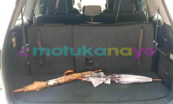 Buy Used Toyota Highlander White Car in Banalia in Haut-Congo Buy Used Toyota Highlander White Car in Banalia in Haut-Congo