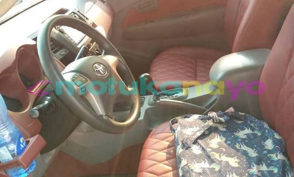 Buy Used Toyota Pickup White Car in Kinshasa in Kinshasa Buy Used Toyota Pickup White Car in Kinshasa in Kinshasa