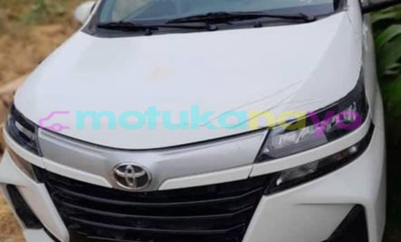 Buy Used Toyota Avanza White Car in Kinshasa in Kinshasa Buy Used Toyota Avanza White Car in Kinshasa in Kinshasa