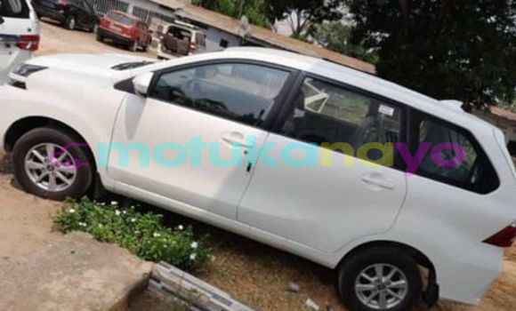 Buy Used Toyota Avanza White Car in Kinshasa in Kinshasa Buy Used Toyota Avanza White Car in Kinshasa in Kinshasa