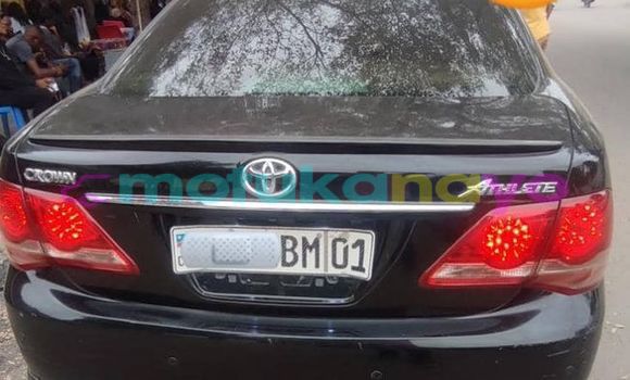 Acheter Occasion Voiture Toyota Crown Noir à Aketi, Haut-Congo Acheter Occasion Voiture Toyota Crown Noir à Aketi, Haut-Congo
