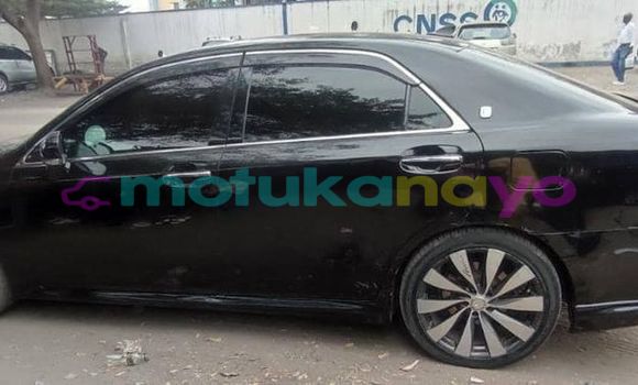 Acheter Occasion Voiture Toyota Crown Noir à Aketi, Haut-Congo Acheter Occasion Voiture Toyota Crown Noir à Aketi, Haut-Congo