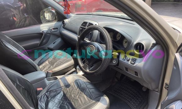 Buy Used Toyota RAV4 Other Car in Kinshasa in Kinshasa Buy Used Toyota RAV4 Other Car in Kinshasa in Kinshasa