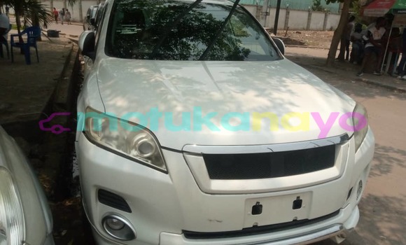 Buy Used Toyota Vanguard White Car in Kinshasa in Kinshasa Buy Used Toyota Vanguard White Car in Kinshasa in Kinshasa