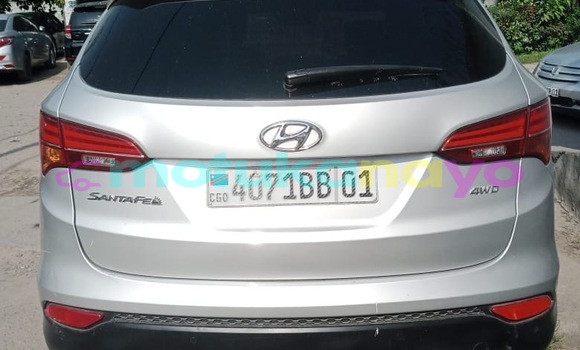 Acheter Occasion Voiture Hyundai Santa Fe Gris à Kinshasa, Kinshasa Acheter Occasion Voiture Hyundai Santa Fe Gris à Kinshasa, Kinshasa
