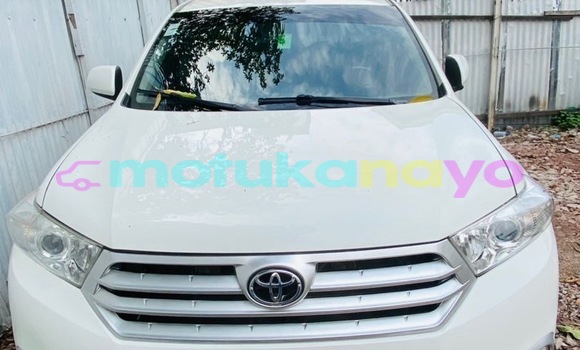Acheter Occasion Voiture Toyota Highlander Blanc à Kinshasa, Kinshasa Acheter Occasion Voiture Toyota Highlander Blanc à Kinshasa, Kinshasa