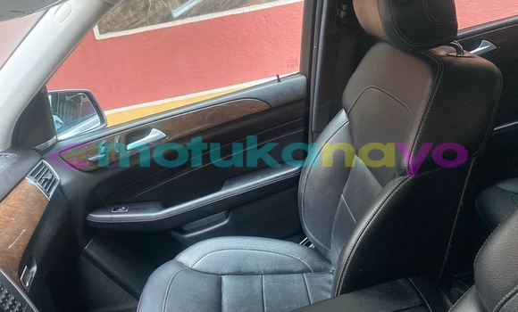 Acheter Occasion Voiture Mercedes-Benz M-klasse Gris à Kinshasa, Kinshasa Acheter Occasion Voiture Mercedes-Benz M-klasse Gris à Kinshasa, Kinshasa