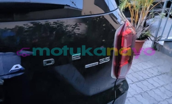 Acheter Occasion Voiture Hyundai Santamo Noir à Kinshasa, Kinshasa Acheter Occasion Voiture Hyundai Santamo Noir à Kinshasa, Kinshasa