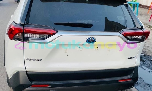 Acheter Occasion Voiture Toyota RAV 4 Blanc à Kinshasa, Kinshasa Acheter Occasion Voiture Toyota RAV 4 Blanc à Kinshasa, Kinshasa