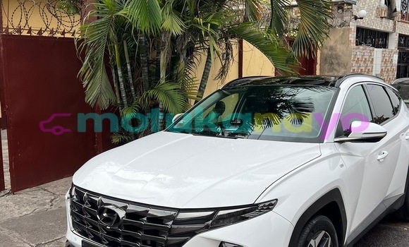 Acheter Occasion Voiture Hyundai Tucson Blanc à Kinshasa, Kinshasa Acheter Occasion Voiture Hyundai Tucson Blanc à Kinshasa, Kinshasa