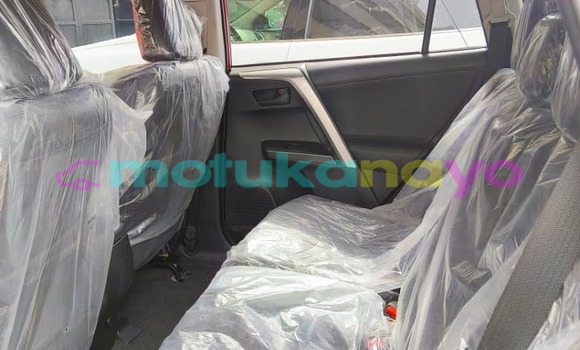 Acheter Occasion Voiture Toyota RAV4 Rouge à Kinshasa, Kinshasa Acheter Occasion Voiture Toyota RAV4 Rouge à Kinshasa, Kinshasa