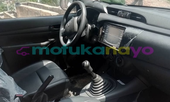 Buy Used Toyota Hilux White Car in Kinshasa in Kinshasa Buy Used Toyota Hilux White Car in Kinshasa in Kinshasa