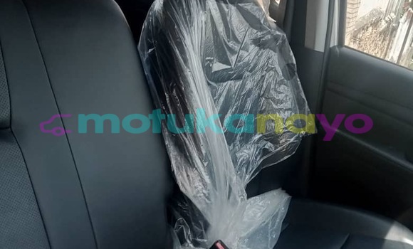 Buy Used Toyota Hilux White Car in Kinshasa in Kinshasa Buy Used Toyota Hilux White Car in Kinshasa in Kinshasa