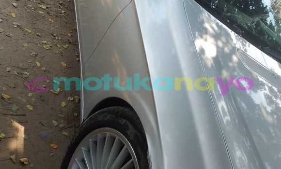 Acheter Occasion Voiture Mercedes Viano Blanc à Kinshasa, Kinshasa Acheter Occasion Voiture Mercedes Viano Blanc à Kinshasa, Kinshasa