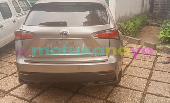 Acheter Occasion Voiture Lexus LX 450 Gris à Kinshasa, Kinshasa Acheter Occasion Voiture Lexus LX 450 Gris à Kinshasa, Kinshasa