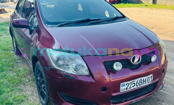 Buy Used Toyota Auris Red Car in Kinshasa in Kinshasa