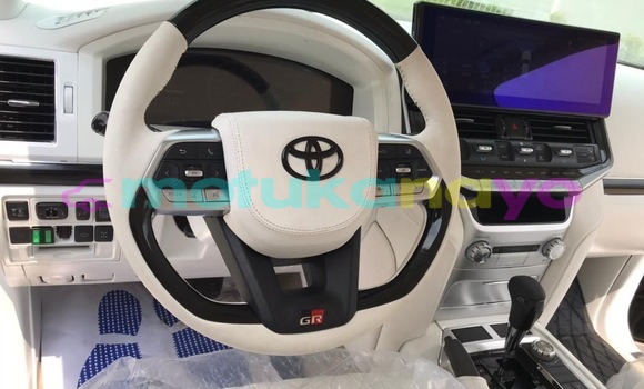 Buy New Toyota Land Cruiser Black Car in Kinshasa in Kinshasa Buy New Toyota Land Cruiser Black Car in Kinshasa in Kinshasa