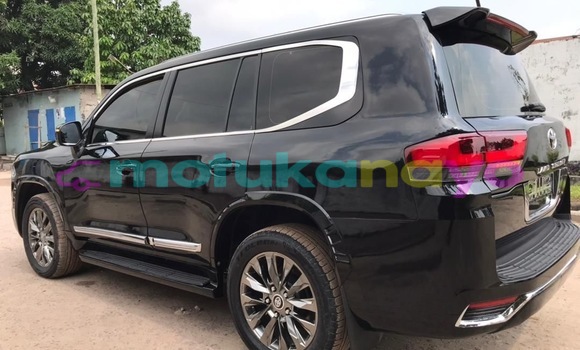 Buy New Toyota Land Cruiser Black Car in Kinshasa in Kinshasa Buy New Toyota Land Cruiser Black Car in Kinshasa in Kinshasa
