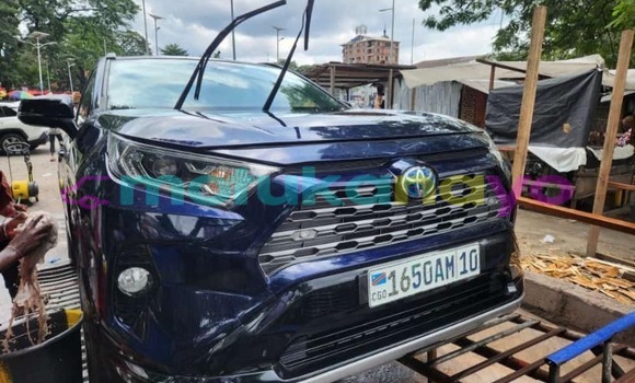 Acheter Neuf Voiture Toyota RAV 4 Bleu à Kinshasa, Kinshasa Acheter Neuf Voiture Toyota RAV 4 Bleu à Kinshasa, Kinshasa